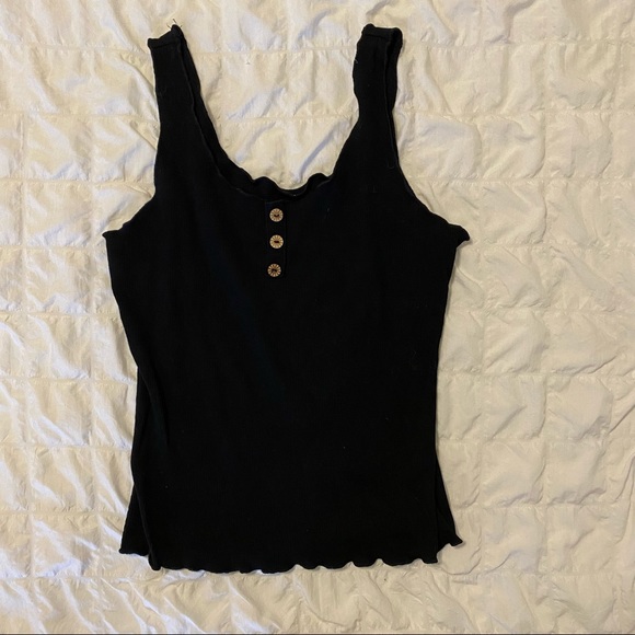 SHEIN lettuce edge tank top - Picture 3 of 3